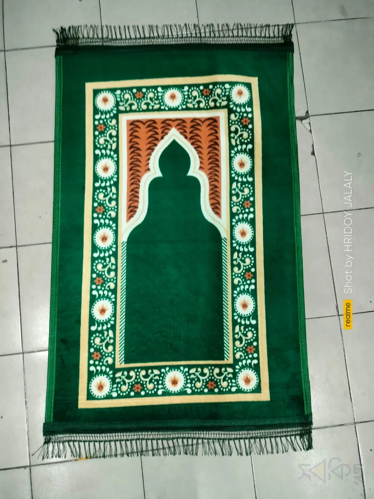 নুর গ্রীন